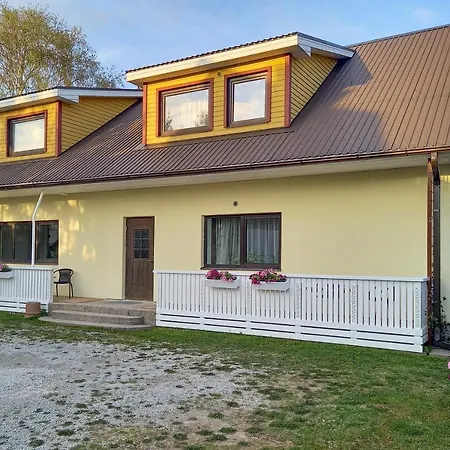 Апартаменты Pihtla Tee Kuelaliskorter 2 *
