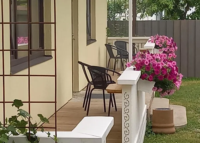 Apartment Pihtla Tee Kuelaliskorter 2 *